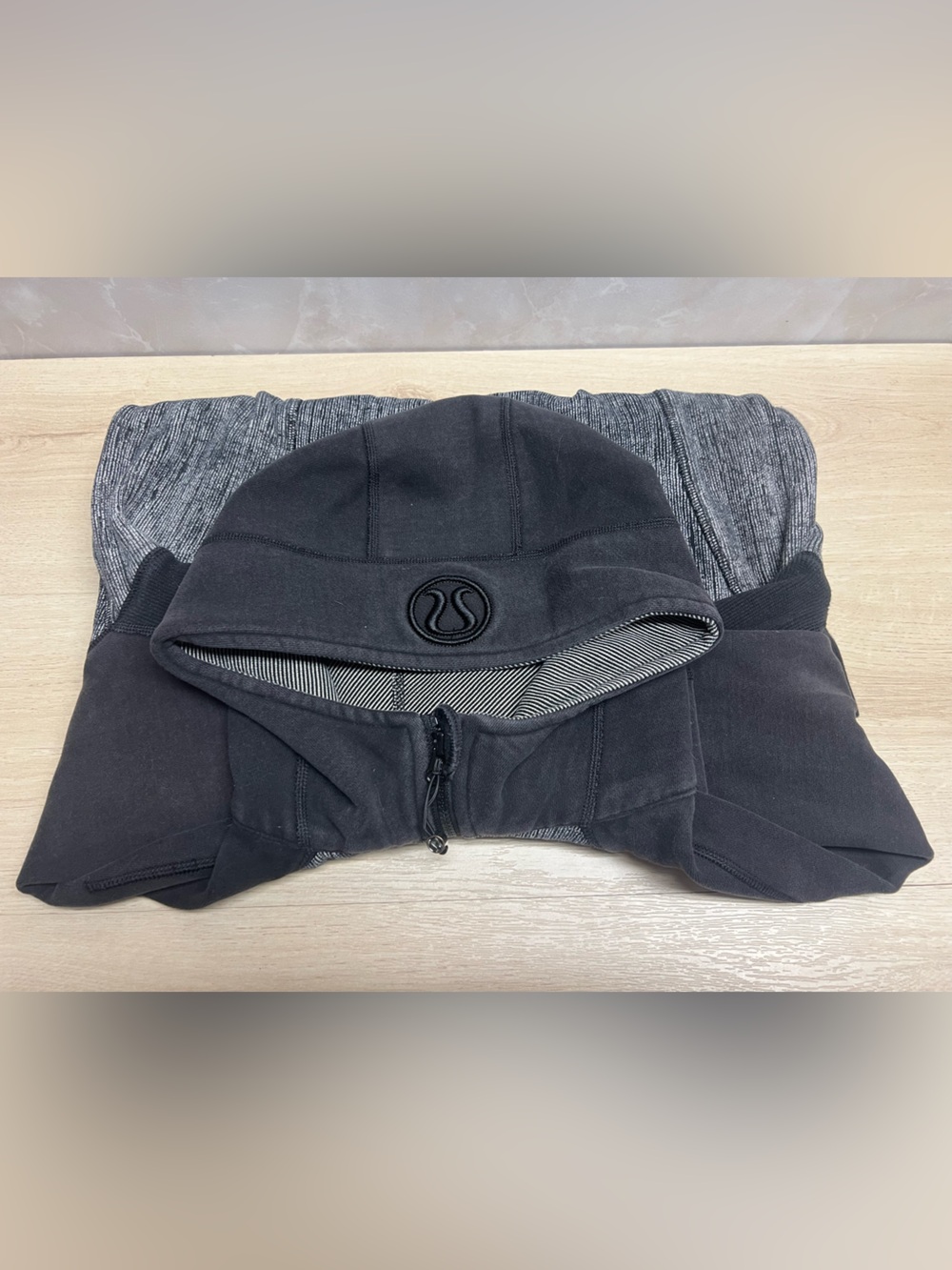 Lululemon Scuba Hoodie Full Zip Black & Heathered Grey | Size 12